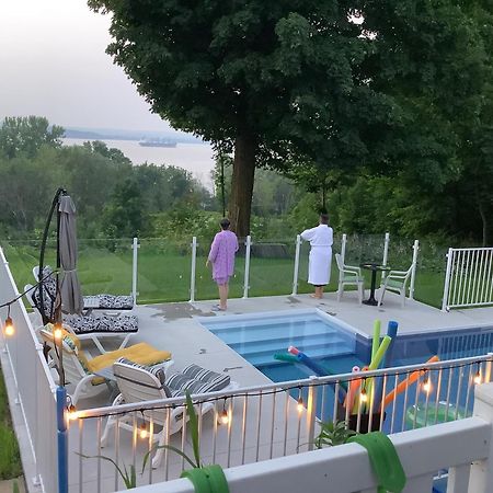 Les Saisons Du Fleuve Bed & Breakfast Lotbiniere Exterior photo