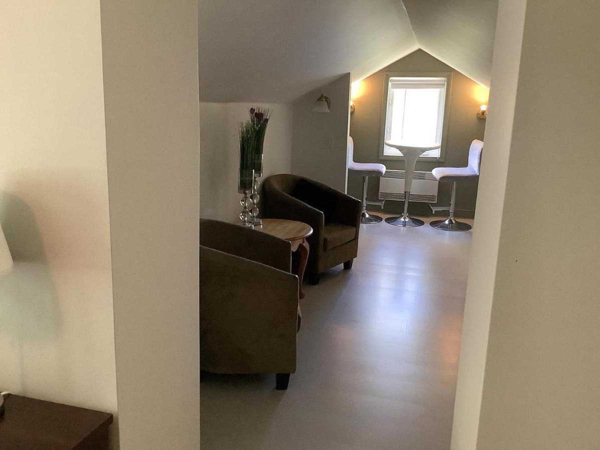 Les Saisons Du Fleuve Bed & Breakfast Lotbiniere Exterior photo