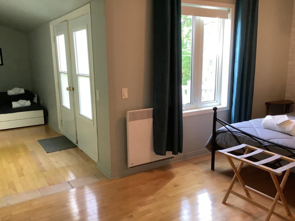 Les Saisons Du Fleuve Bed & Breakfast Lotbiniere Exterior photo