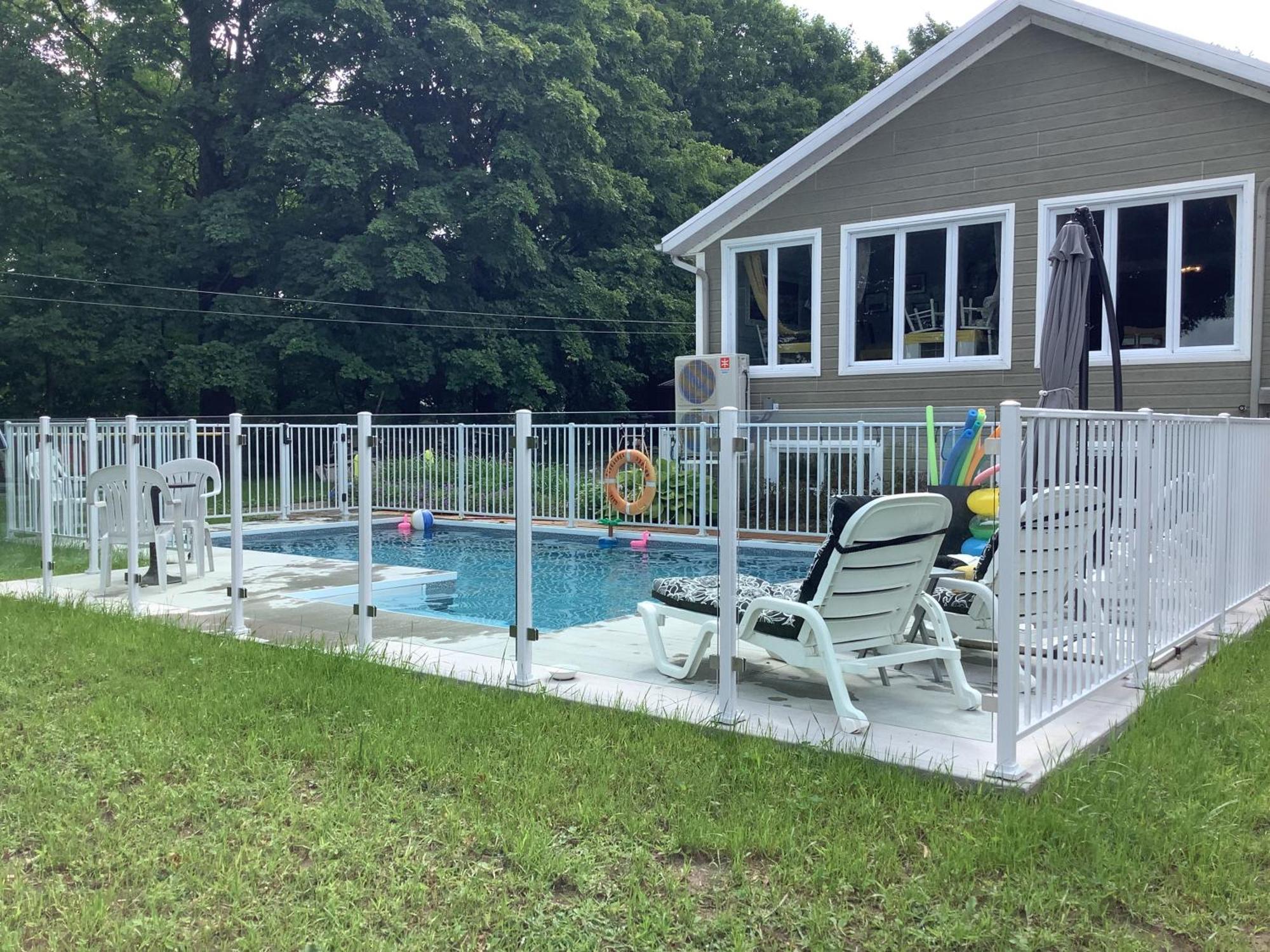 Les Saisons Du Fleuve Bed & Breakfast Lotbiniere Exterior photo